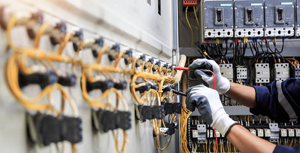 Professional Electrician technician working in Leander, TX